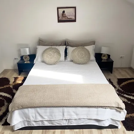 Enjoy - Skylight Apartament